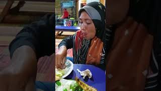 pecellele pecellelelamongan kulinerkakilima makan mukbang ayamgoreng [upl. by Iviv]