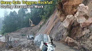 Danger‼️Excavator Faces Challenges as Heavy Rain Causes Rockfalls batujombahariini repairs [upl. by Thetis]