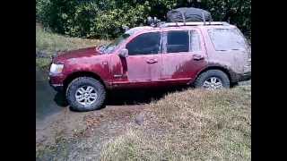 Ford Explorer off road 2 [upl. by Menell]