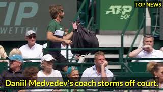 Daniil Medvedevs coach leaves stadium after being yelled at him [upl. by Llemart]