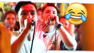 KONZERT IN EINER STRASSENBAHN 😂💪🏽 [upl. by Neron595]