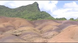 Mauritius Vlog 17  Siebenfarbige Erde und Chamarel Wasserfall [upl. by Aicilram]