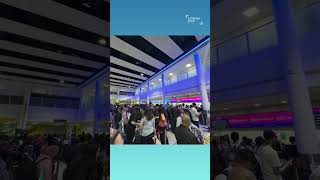 Long queues at Gatwick due to mass worldwide IT outage [upl. by Sutherlan]