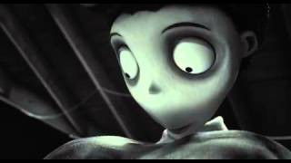 Frankenweenie pelicula 1984 Tim Burton [upl. by Thorbert]