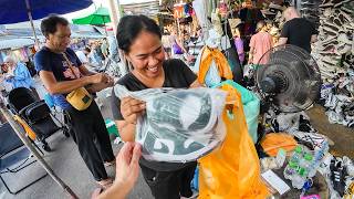 20€ les Sneakers dans ce Marché à Bangkok Chatuchak 🇹🇭 [upl. by Surovy]