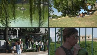 Ola de calor en Brasil con sensación térmica de 623 ºC en Rio  AFP [upl. by Uile]