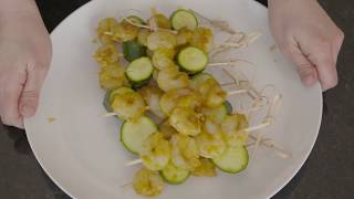 Recette de brochettes de crevettes au cari pour le camping [upl. by Lienaj]