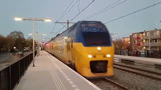 NS was telaat dus ging hard het perron langs en stopte net optijd dutch trains at speed VIRM [upl. by Olia]