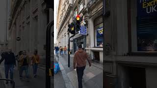 City Of London Bishopsgate A10 Siemens Helios CLS Traffic Lights Pedestrian Crossing [upl. by Ericha307]