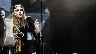 PJ Harvey  Primavera Sound Porto 20160610 [upl. by Viola408]