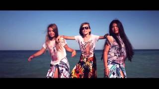 JenniferTheoIzabela  Lasama papa la mare Remix Official Video [upl. by Oremor]