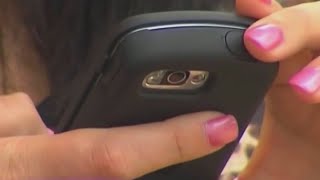 LAUSD considers banning cell phones [upl. by Jacquelin]