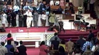 quotIncredible Godquot  JJ Hairston amp Youthful Praise in Atlanta  Ressurection 2010 Concert [upl. by Ut]