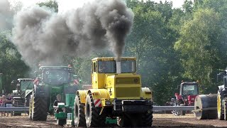 Советский трактор K700 КИРОВЕЦ против всех  Soviet tractor K700 KIROVETS against all [upl. by Fernas]