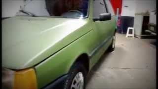 Envelopamento Fiat Uno Verde fosco militar UPGRADE GARAGE [upl. by Kiyoshi]