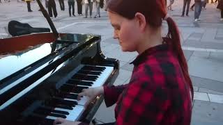 Street Piano Stephansplatz 🎹 🎶 ❤ Piano Travellers [upl. by Brenza318]