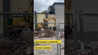 Rozbiorka sceny rozbiórki wyburzenia koparka scena Lubsko stage demolka budownictwo budowa [upl. by Arvid]