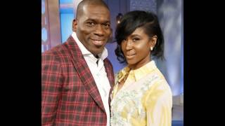 Pastor Jamal Bryant And RampB Singer Tweet  Oh My [upl. by Melonie]