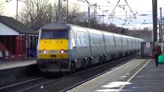 Trains at Northallerton 051213 [upl. by Mauralia]