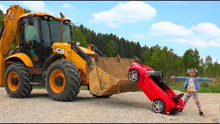 Daddy Ride on The Tractor Excavator and Helps Sofia which Stuck on Childrens Car [upl. by Madonia]