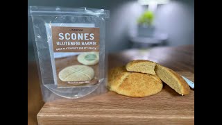 Jag testar att baka Lindros Glutenfria Scones Bakmix [upl. by Atnicaj]