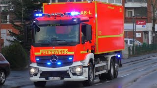 Feuer in Gaststätte  Bullhorn HLF MTW  WLF ABLogistik FF Halstenbek [upl. by Stodder]