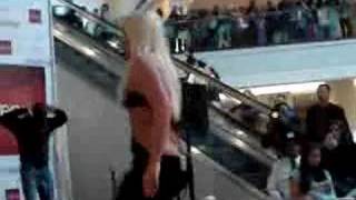 Brooke Hogan singing About Us at Roosevelt Field Mall [upl. by Cloutman202]