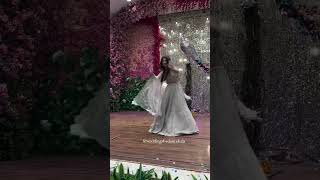 Sanu kendi  dance cover short bride sister wedding bride dance indianwedding bollywood [upl. by Myra]