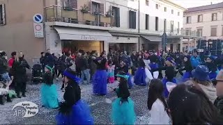 Italodisco impazza al Carnevale con i carri in maschera di Camposampiero [upl. by Eniamej]