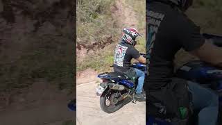 Moto Super Dt bera 200 rr subiendo la silla 🪑 del presidente [upl. by Sadler]