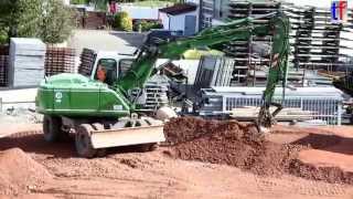 MOBIL EXCAVATOR Atlas 1404M verteilt Ziegelbruch Winnenden Germany 2014 [upl. by Roseline]