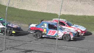 Dells Raceway Park Bandit Feature Oct 25 2015 [upl. by Adnaral]