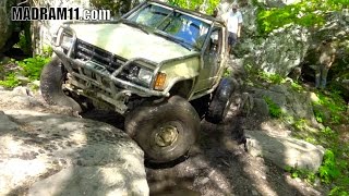 TOYOTA ROCK CRAWLER CREEPING THROUGH LIONS DEN [upl. by Ursula948]