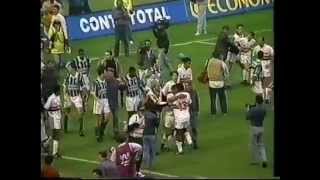 Brasileiro 1994 São Paulo 2x2 Palmeiras Briga [upl. by Vanessa]