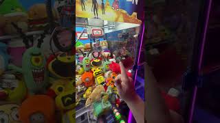 Red Sprunki Stuck Inside Claw Machine 😮 shorts clawmachine fnaf sprunki holidaywithyoutube [upl. by Aronid]