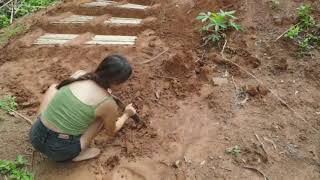 Carpenters daughter Yumi making bamboo step for villa  YuMi Daily Life [upl. by Leahkim]