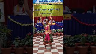 Nammamma sharade umamaheshwari classical dance [upl. by Anaidiriv]