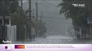 La Réunion  le cyclone Batsirai doit toucher lîle ce jeudi [upl. by Servetnick]