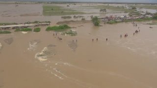 Costa peruana bajo el yugo de ‘El Niño Costero’ [upl. by Nonnac]