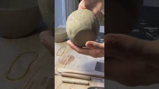 Meilleure technique pour lisser vos pièces ceramic pottery diy clay art [upl. by Olracnaig458]