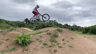 Shredding some MTB at cringila hills and more [upl. by Irakuy]