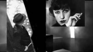 Mack the Knife Sung by Lotte Lenya [upl. by Crescint]