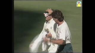 This is why keepers wear helmets Ian Healy struck while keeping wicket 3rd Ashes Test SCG 199091 [upl. by Myrta698]