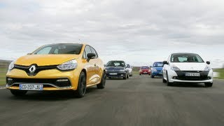 Track Battle  Renault Clio RS family  Williams Motorsport [upl. by Ellenhoj245]