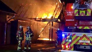 CARPORT AN WOHNHAUS IM VOLLBRAND Feuerwehr Ibbenbüren im Großeinsatz  Wohnhaus unbewohnbar [upl. by Gladstone769]