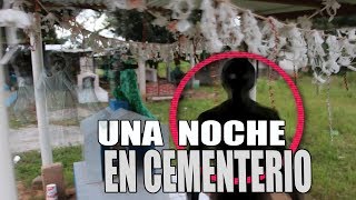 ► UNA NOCHE EN EL CEMENTERIO  EXPLORANDO TUMBAS [upl. by Phare802]