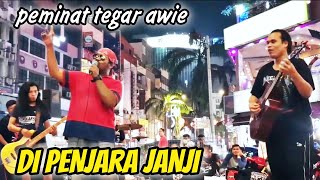 Di Penjara JanjiBerasa di Konsert AwieSemua menjerit dengar abang baju merah tarik [upl. by Reppiks]