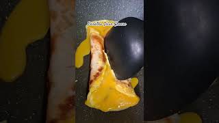 Paratha Telur Cheesebreakfast cooking parathatelurcheese [upl. by Ardnak209]