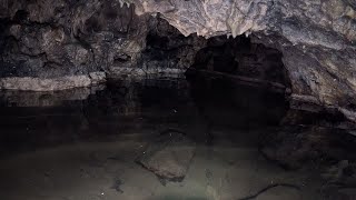 Erste Höhlentour mit abseilen  in eine Schlucht amp finden den Höhlensee [upl. by Inoy]