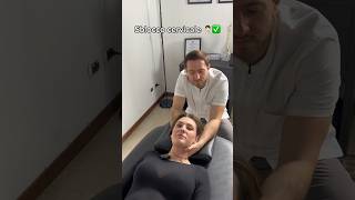 Trattamento della cervicale 💪🏻 osteopata osteopatia thrust asmr [upl. by Ardni]